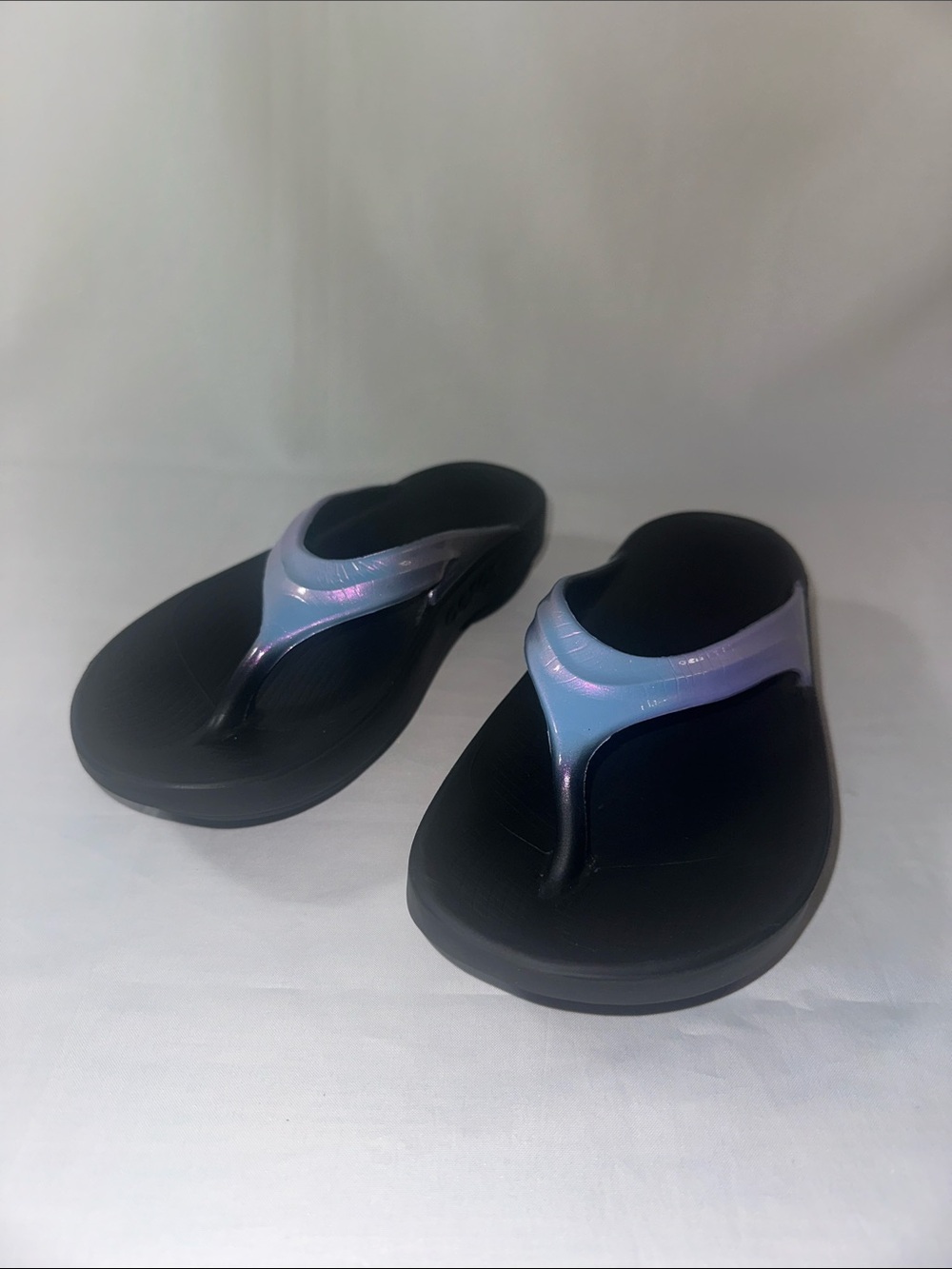 OOFOS OOriginal Black Metallic Lavender Flip Flops Women’s 8 EU 39